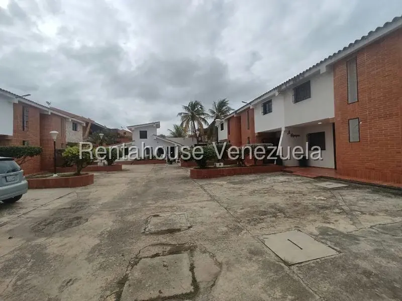 Townhouse (Duplex) en Venta en Flamingo, Falcon - 26