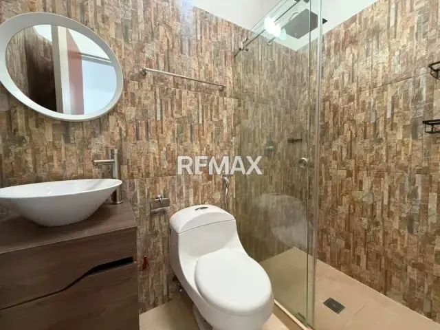Casa. Venta. Pueblo Nuevo - 13
