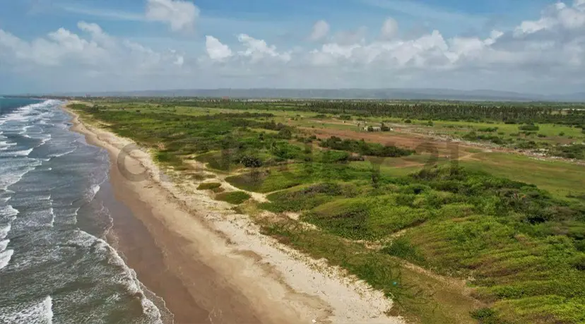 Terreno Turistico a Orilla de Playa en Chichiriviche Falcon