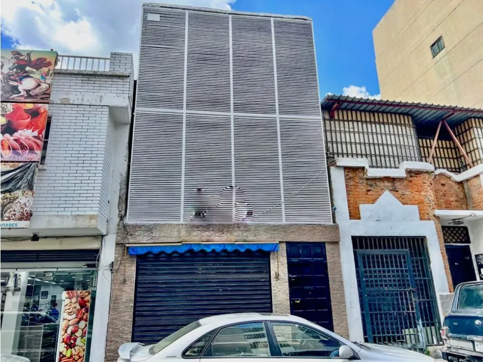 Se vende edificio + local 255m2 Chacao