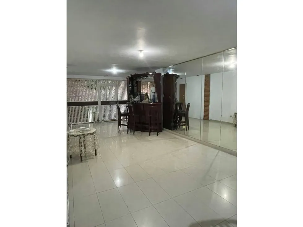 Vendo apartamento para remodelar 323m2 La Alameda 2900 - 5