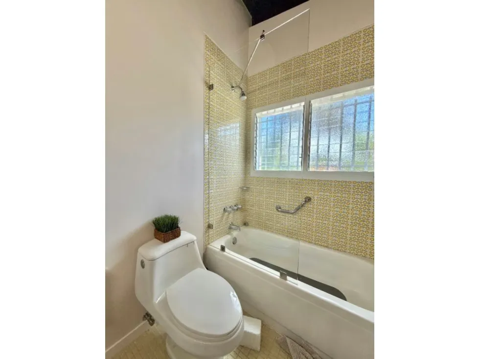 Se vende/alquila casa 1018 m2 Los Chorros - 19