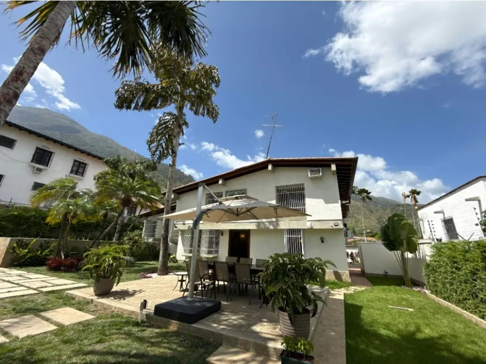 Se vende/alquila casa 1018 m2 Los Chorros - 3