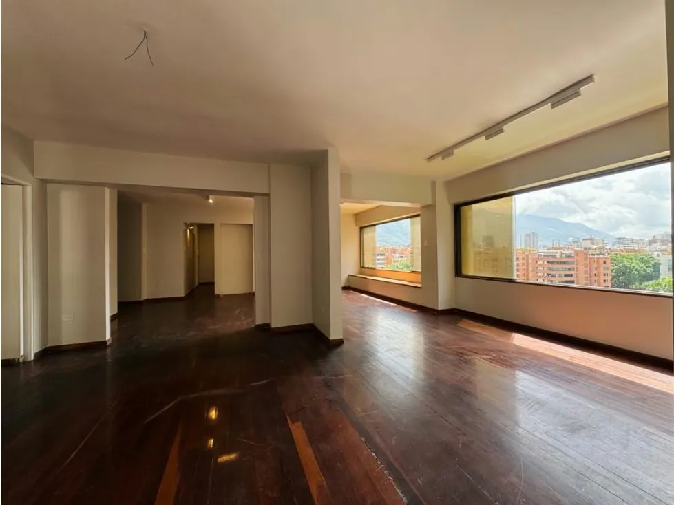 Apartamento en venta 200m2 3H+S/3.5B+S/3P Campo Alegre - 3