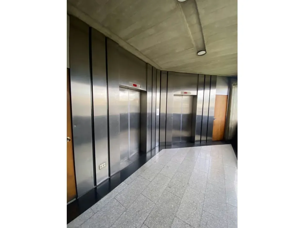 OFICINA EN ALQUILER 135 M2-URB. LOS RUICES - 8