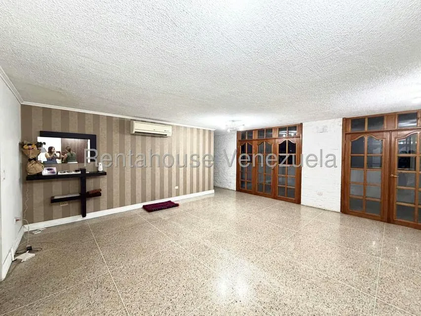 Apartamento (1 Nivel) en Venta en El Cafetal, Distrito Metropolitano - 2