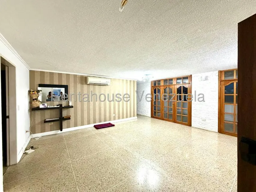 Apartamento (1 Nivel) en Venta en El Cafetal, Distrito Metropolitano - 3