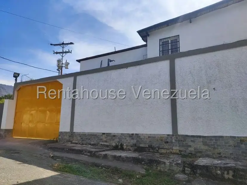 Comercial (Galpon - Deposito) en Venta en El Limon, Aragua