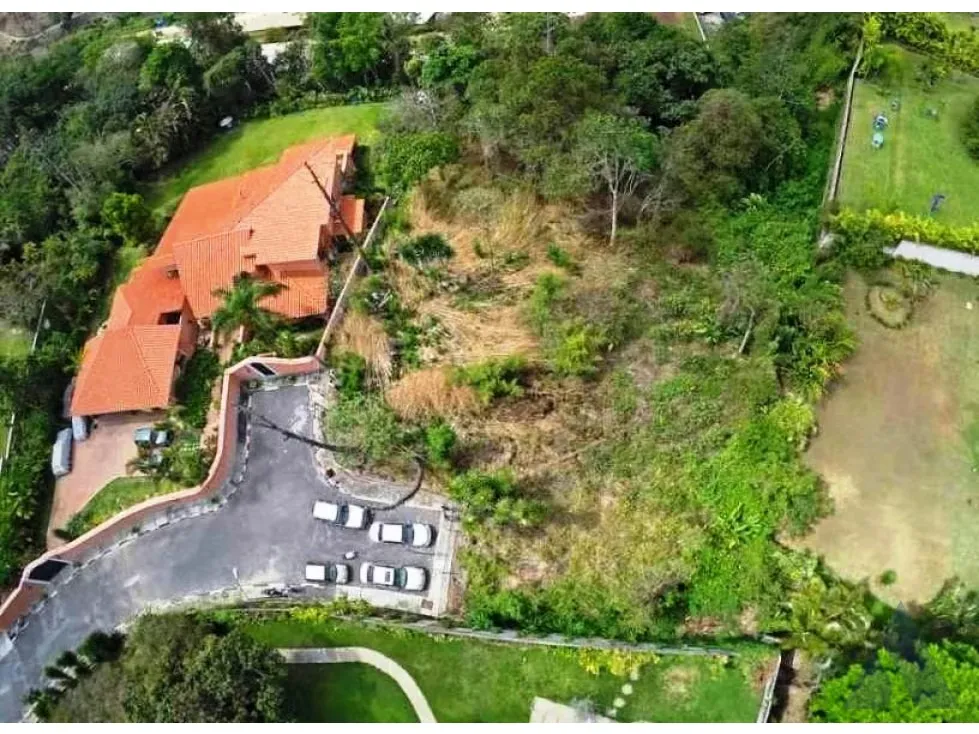 Vendo terreno 2.074m2 La Lagunita 5890 - 6