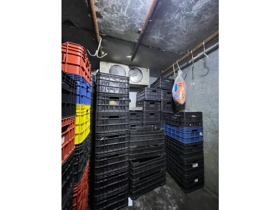 VENTA DE LOCAL Y FONDO DE COMERCIO EN LA PARROQUIA SAN JUAN - 11