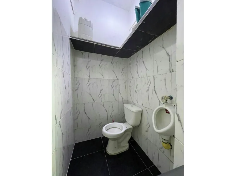 VENTA DE LOCAL Y FONDO DE COMERCIO EN LA PARROQUIA SAN JUAN - 12