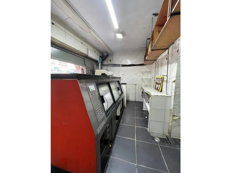 VENTA DE LOCAL Y FONDO DE COMERCIO EN LA PARROQUIA SAN JUAN - 6