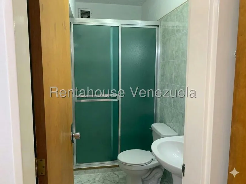 Apartamento (1 Nivel) en Alquiler en El Paraiso, Distrito Metropolitano - 17