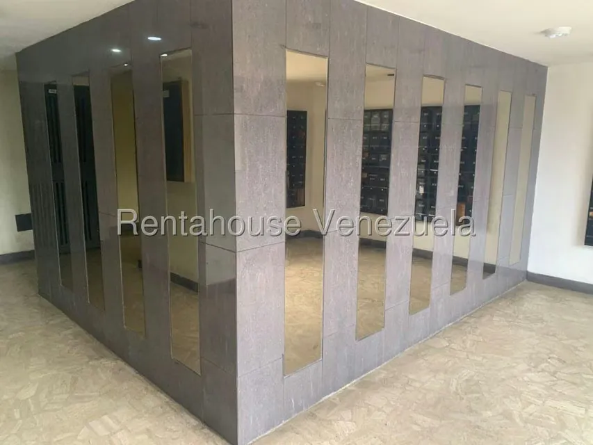 Apartamento (1 Nivel) en Alquiler en El Paraiso, Distrito Metropolitano - 5