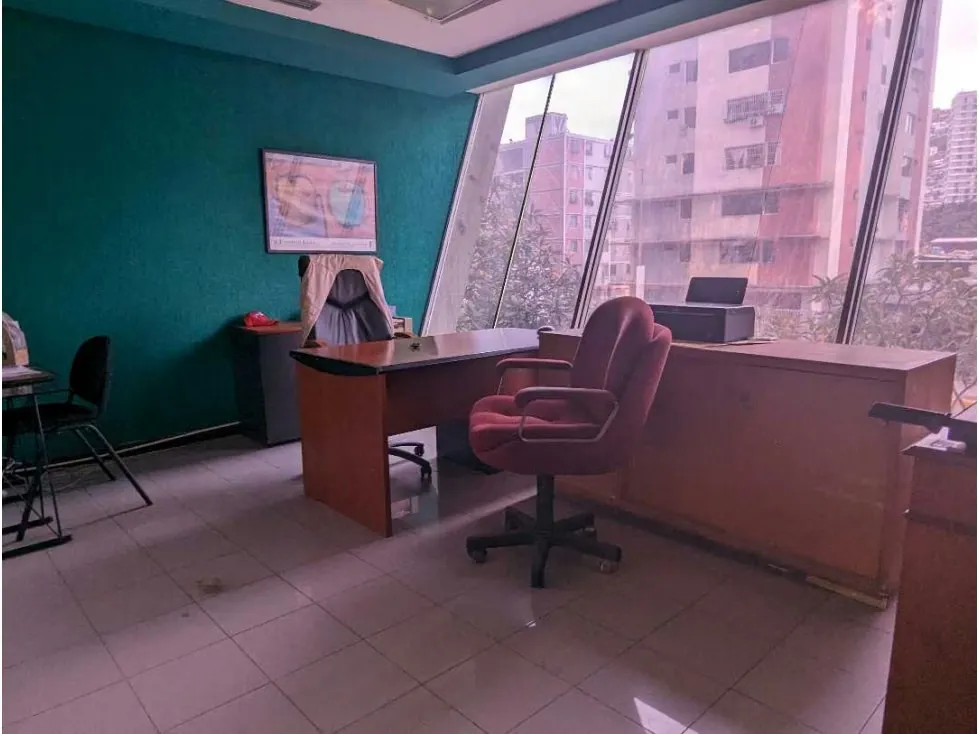 Vendo local 200m2 Parque Central 8095 - 11