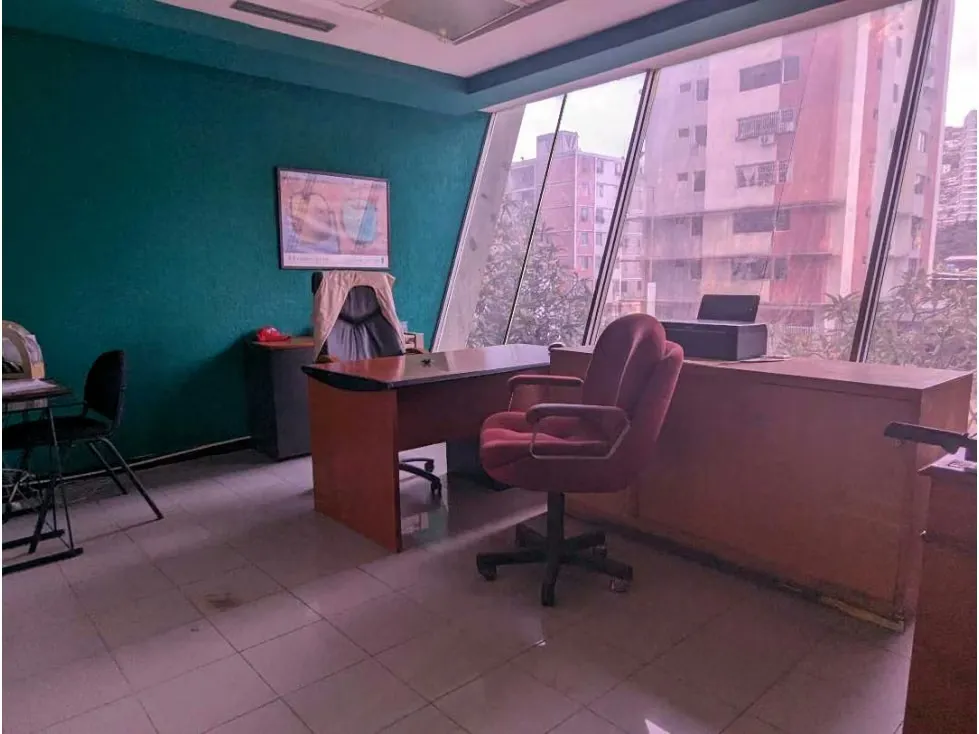 Vendo local 200m2 Parque Central 8095 - 10