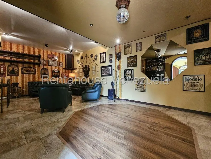 Casa (Multipes Niveles) en Venta en La Lagunita Country Club, Distrito Metropolitano - 32