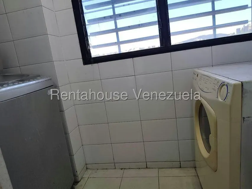 Apartamento (1 Nivel) en Alquiler en El Rosal, Distrito Metropolitano - 17