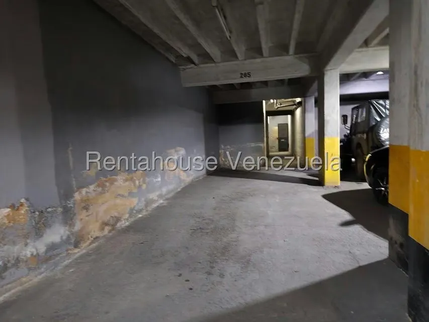Apartamento (1 Nivel) en Alquiler en El Rosal, Distrito Metropolitano - 18
