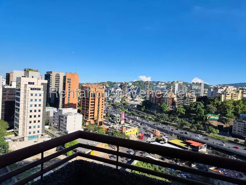 Apartamento (1 Nivel) en Alquiler en El Rosal, Distrito Metropolitano - 21