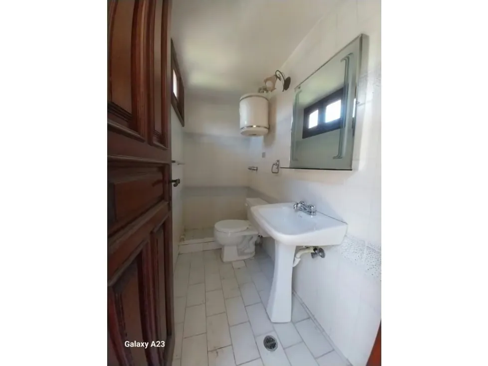 CASA EN VENTA/ALQUILER DE UN SOLO NIVEL EN CAURIMARE de 1096m2 - 17