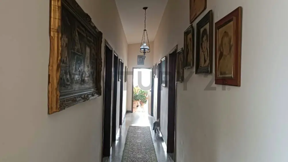 En venta, local para restaurant con Casa, terreno, oficinas y galpón - 41