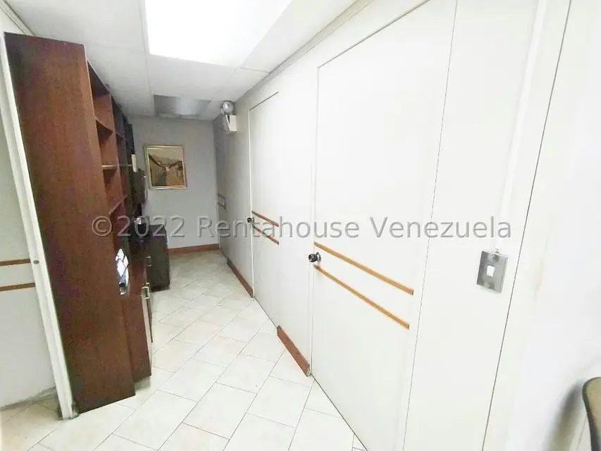 Oficina en Venta en Municipio Guaicaipuro, Miranda - 4