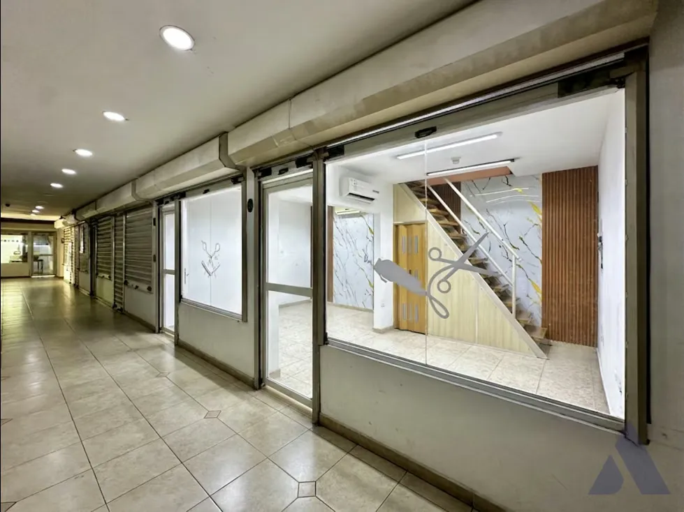 Vendo local comercial duplex 47m2 Buena Vista 0248