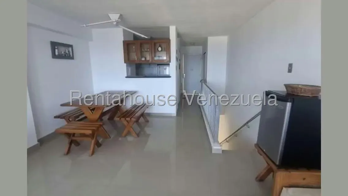 Apartamento (Duplex) en Venta en Longa Espana, Vargas - 2