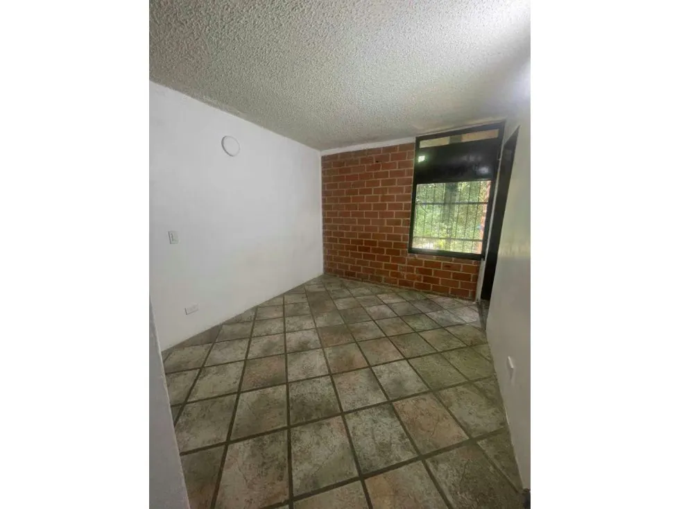 En Venta Apartamento Urb. Nueva Casarapa Sector El Trapiche - 9