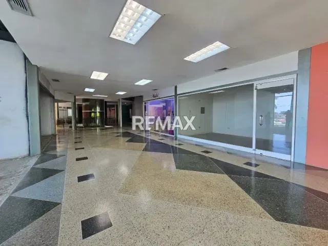 LOCAL COMERCIAL EN VENTA EN CABIMAS CENTER. CABIMAS (EN GRIS) - 5