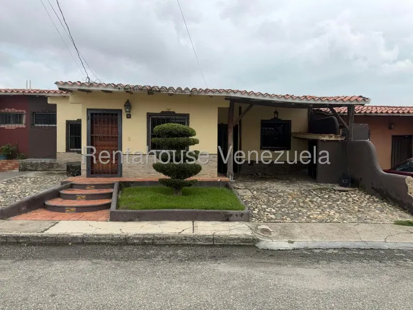 Casa (1 Nivel) en Venta en Casa Linda, Lara - 2