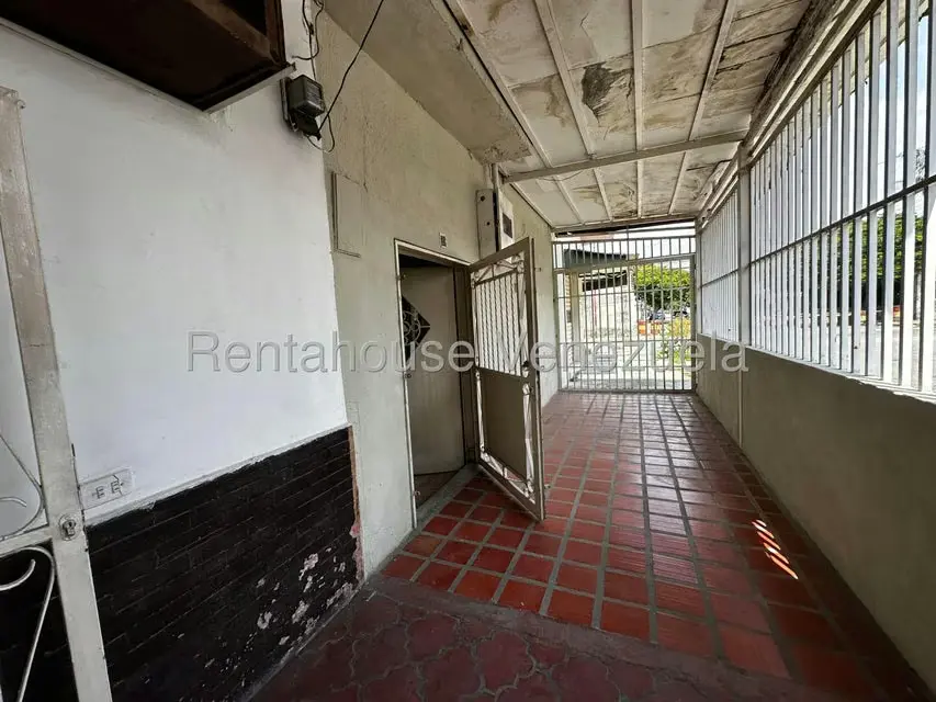 Local Comercial en Alquiler en Mario Briceno Iragorry, Aragua - 14