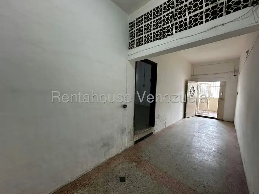 Local Comercial en Alquiler en Mario Briceno Iragorry, Aragua - 16