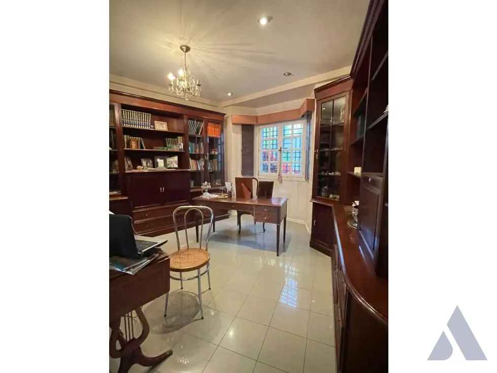 Vendo casa 680m2 Los Samanes 0900 - 8