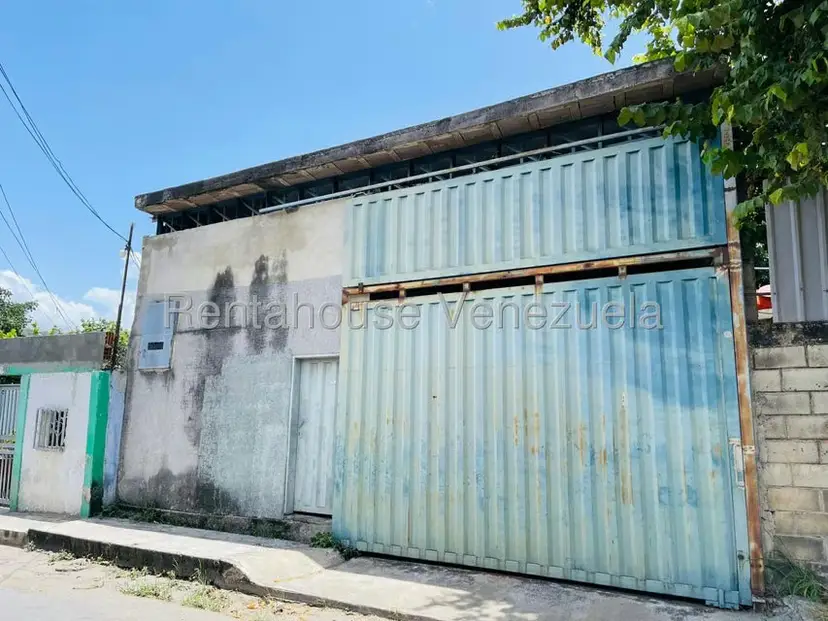 Comercial (Galpon - Deposito) en Venta en Zona Centro, Aragua