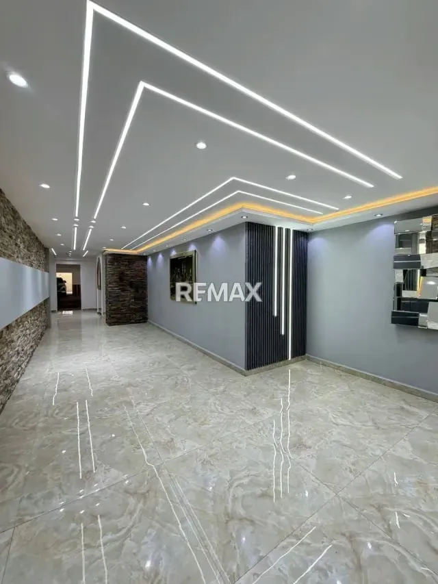 En Venta PH Dúplex en Obra Gris - Residencias Caesars Palace - 2
