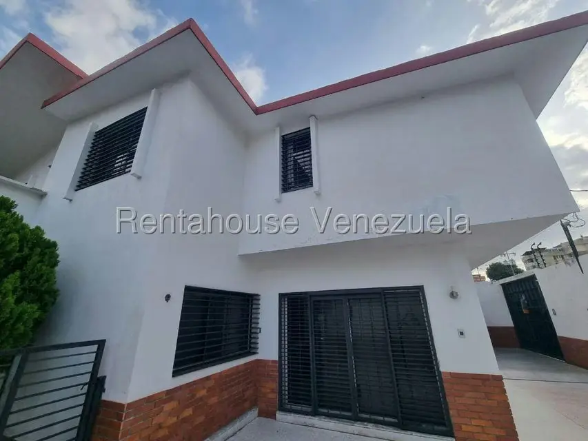 Casa (Duplex) en Venta en Parroquia Concepcion, Lara - 2