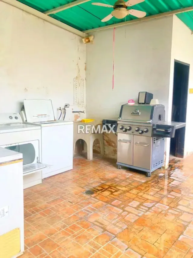 Venta de terreno con bienechuria a demoler - 3