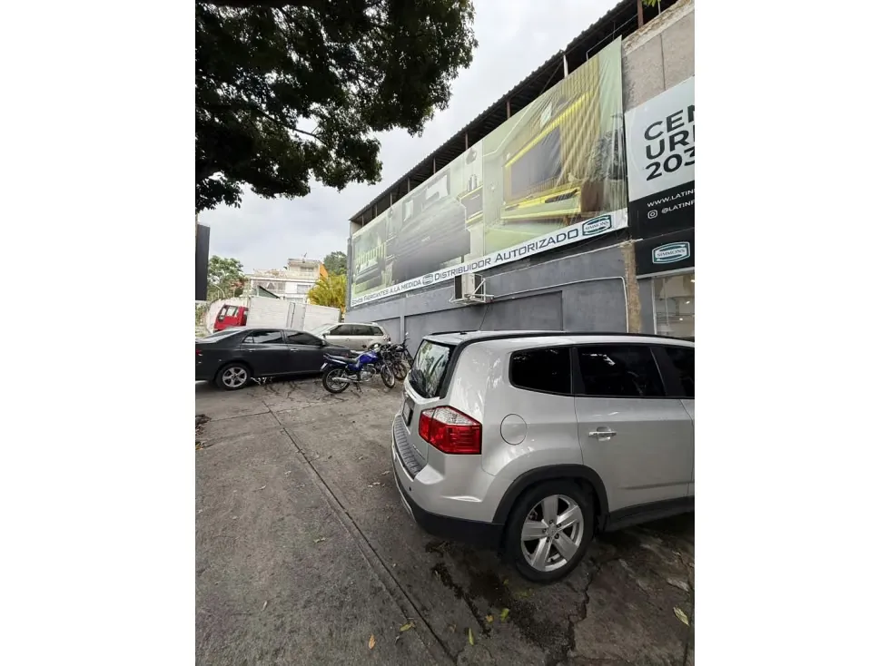 Se vende/alquila Local Comercial 2000m² La Trinidad - 21