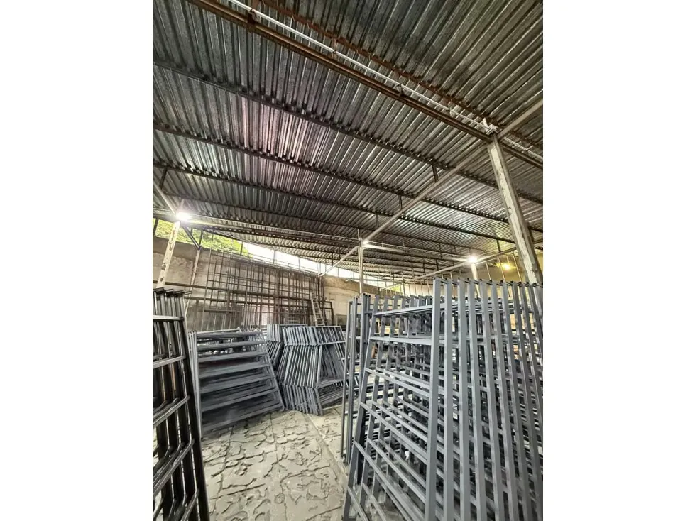 Se vende/alquila Local Comercial 2000m² La Trinidad - 9