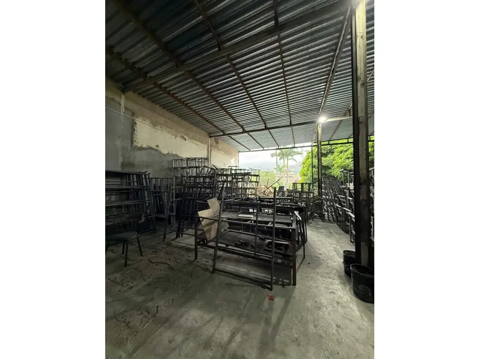 Se vende/alquila Local Comercial 2000m² La Trinidad - 10