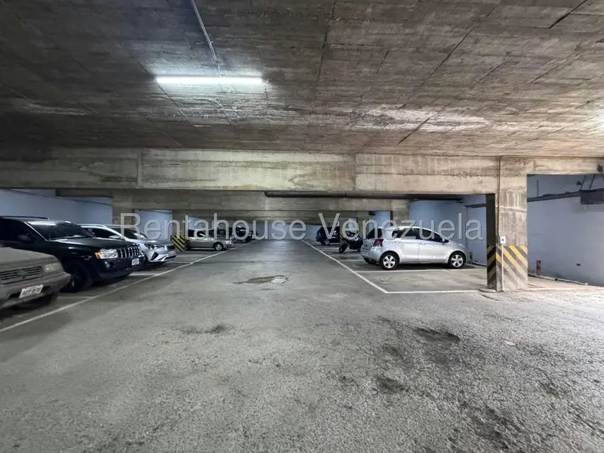 Apartamento (1 Nivel) en Venta en Colinas de Bello Monte, Distrito Metropolitano - 30