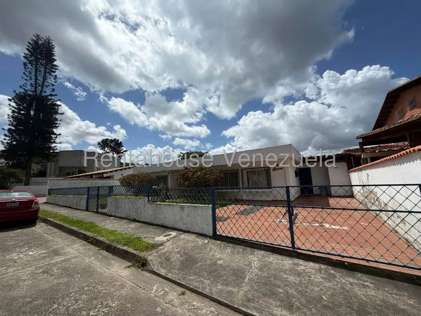 Casa (1 Nivel) en Venta en Lomas de La Lagunita, Distrito Metropolitano