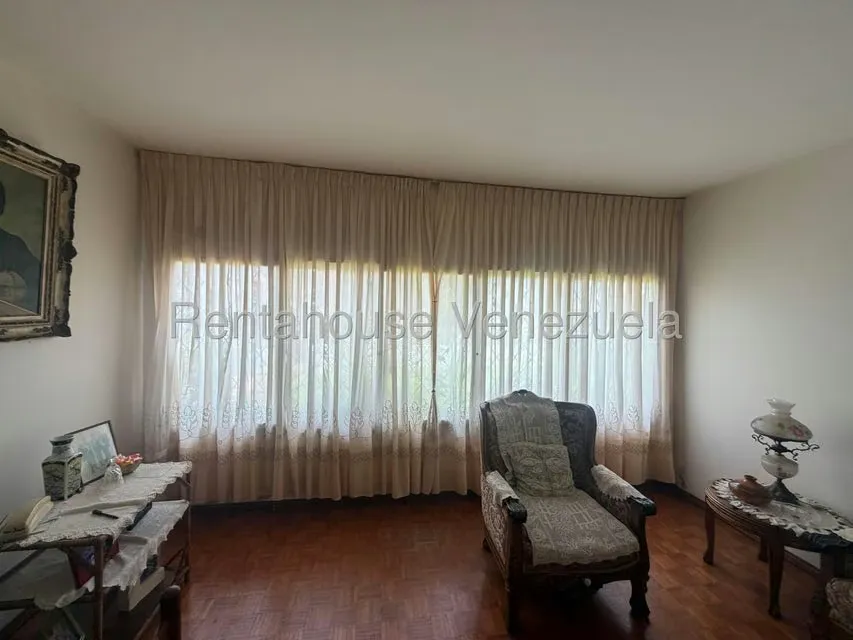 Casa (1 Nivel) en Venta en Lomas de La Lagunita, Distrito Metropolitano - 23