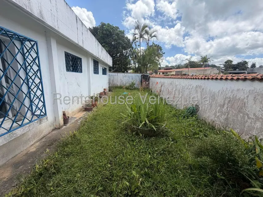 Casa (1 Nivel) en Venta en Lomas de La Lagunita, Distrito Metropolitano - 29