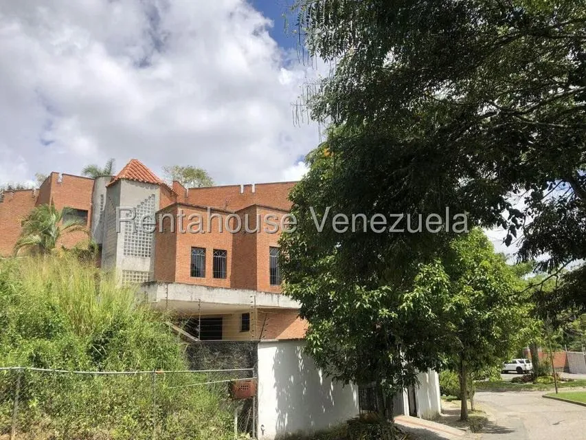 Casa (Multipes Niveles) en Venta en La Lagunita Country Club, Distrito Metropolitano - 33