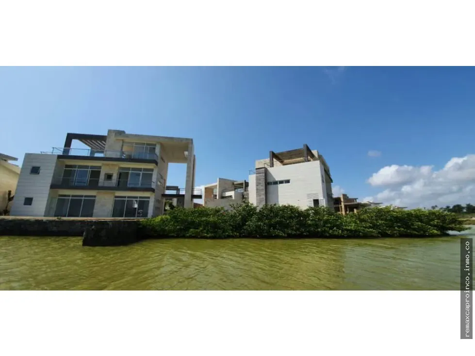 En Venta Townhouse con muelle privado. CODIGO 1772253 - 30