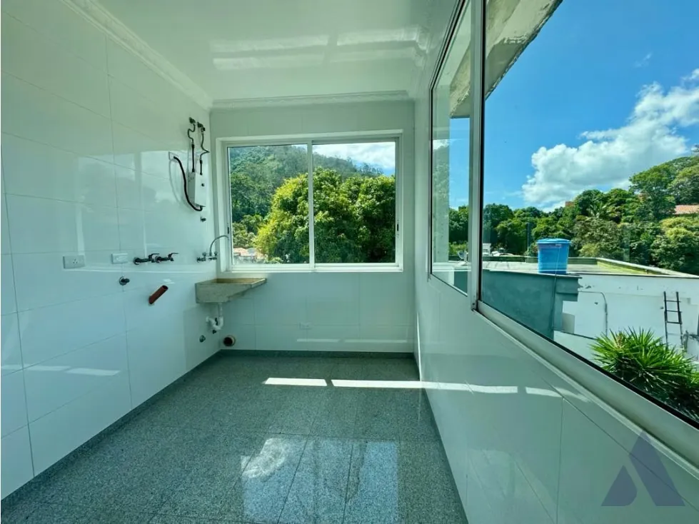 Se vende casa 832m2 San Bernardino 3304 - 32