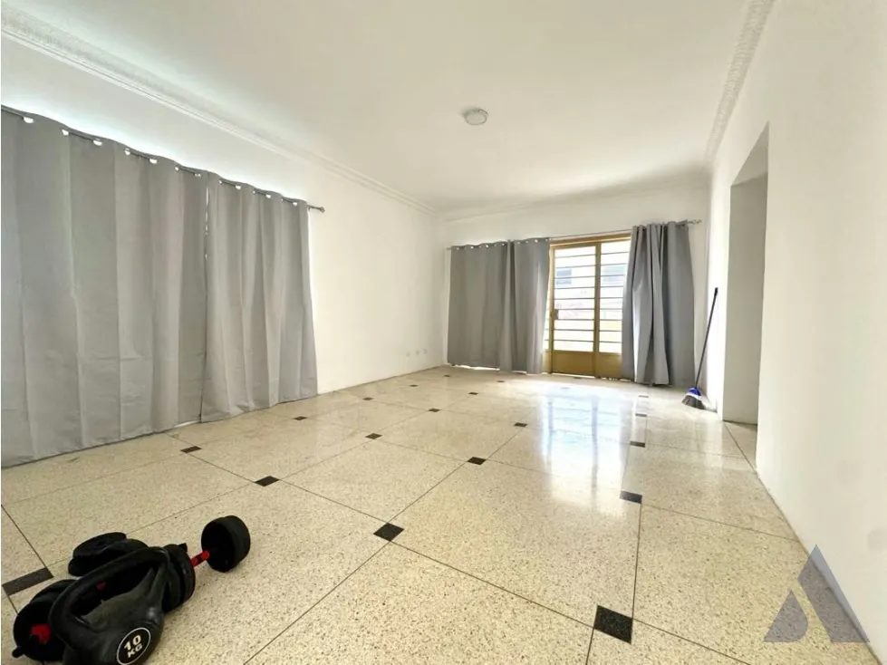 Se vende casa 832m2 San Bernardino 3304 - 34